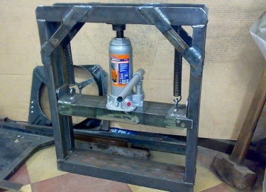 Изготовление гидравлического пресса своими руками с чертежами, фото и видео процесса. Подробное описание создания самодельного гидропресса из домкр...